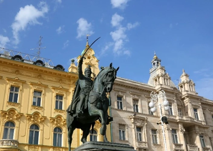 Vivre la Croatie - La capitale de la Croatie est Zagreb - nuitée à proximité de Pula. - Zagreb 2