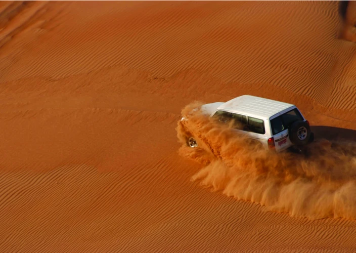 7 giorni di esplorazione dalle dune di sabbia di Wahiba alle dune di zucchero di Khaluf in Oman - Esplora le dune di sabbia dorata del deserto di Wahiba - Foto del giorno