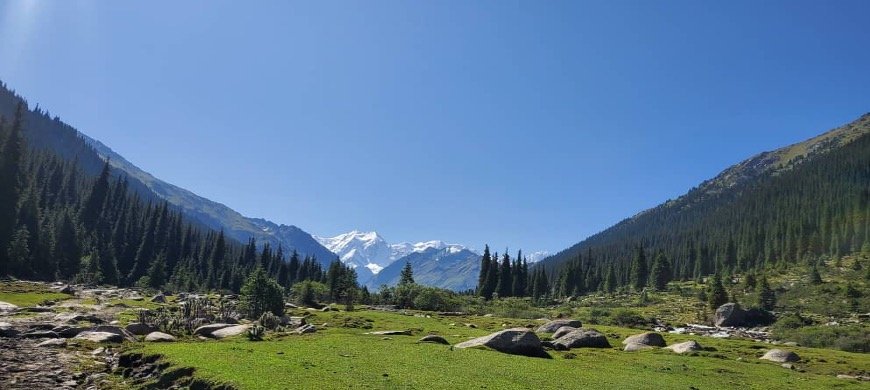 En el país de los nómadas - Djeti Oguz - Djeti Oguz