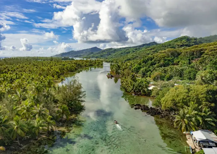 Live like Polynesians - Huahine - Photo of the day