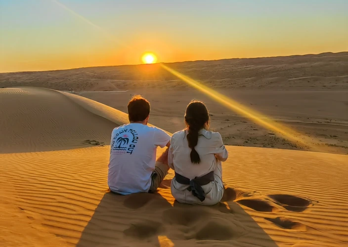 Escape para Omã - Aventurar-se pelas Majestosas Montanhas, Deserto e Mar de Omã - Aldeia Sowagra - Wadi Bani Khalid - Deserto de Wahiba Sands - Foto do dia