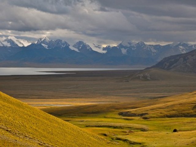 Circuito personalizado pelos mais belos lagos do Quirguistão