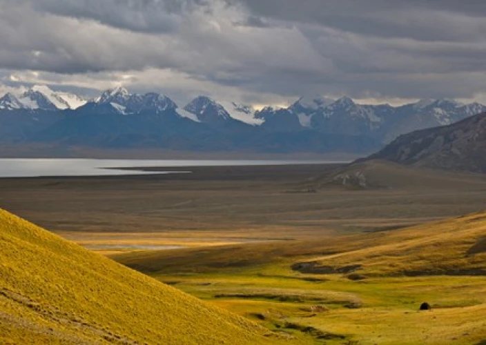 Os lagos mais bonitos do Quirguistão - TASH RABAT – COL PANORÂMICO – TASH RABAT (TREKKING A PÉ) - Foto do dia