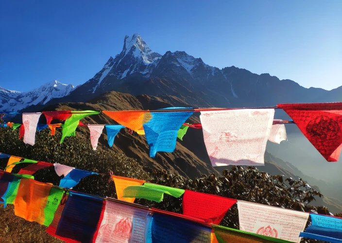 Everest Base Camp Trek - 14 dagen - Dag 11: Terugtocht naar Namche Bazaar (3.440 m)
Duur: 5-6 uur - Jour 11 : Trek de retour à Namche Bazaar (3 440 m) Durée : 5-6 heuresv