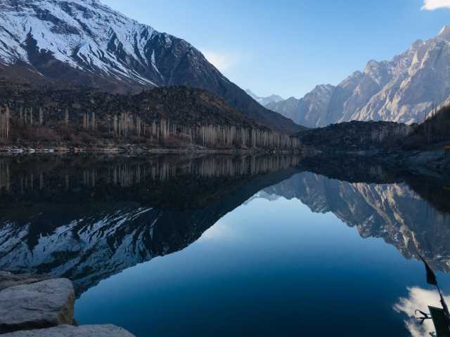 The best of trekking in the mountains of Pakistan and the cultural visit of the Hunza Valley.
