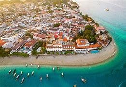 Aventure tanzanienne : 10 jours au cœur de la faune africaine - Départ vers Zanzibar et nuit à Stone Town. - Départ vers Zanzibar et nuit à Stonetown