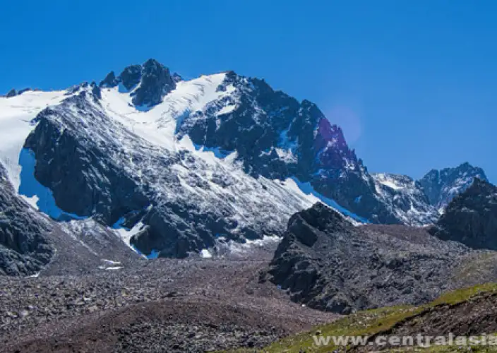 A través de las estepas y la Ruta de la Seda - Almaty, llegada - Foto del día