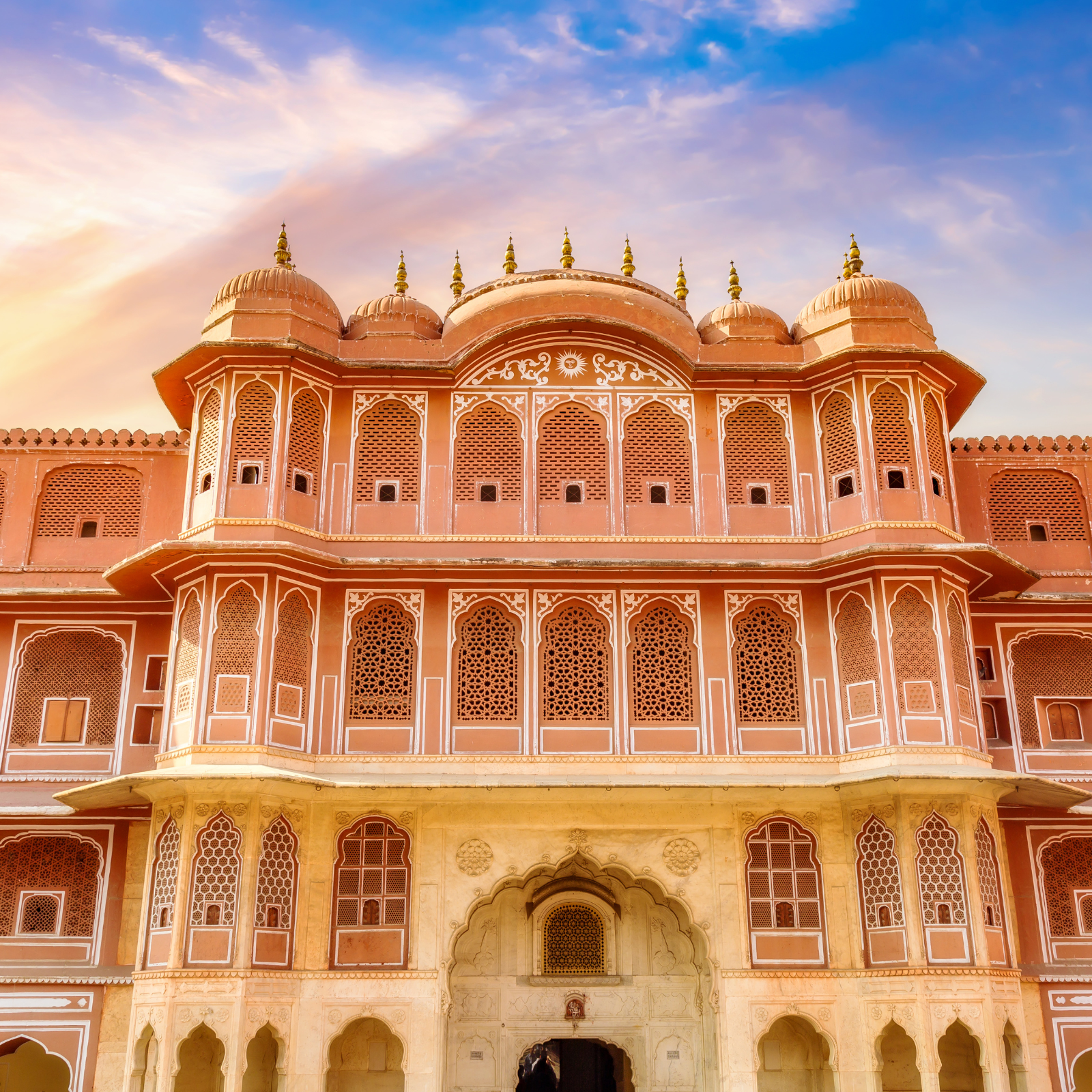 Triangle d'Or, Varanasi et grottes d'Ajanta Ellora : une visite guidée privée et exclusive de luxe - Palais de la ville de Jaipur, promenade du patrimoine et Hawa Mahal - Photo du jour