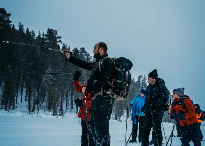 Estadia em família na Lapónia finlandesa - Caminhada de esqui Altai - Foto do dia