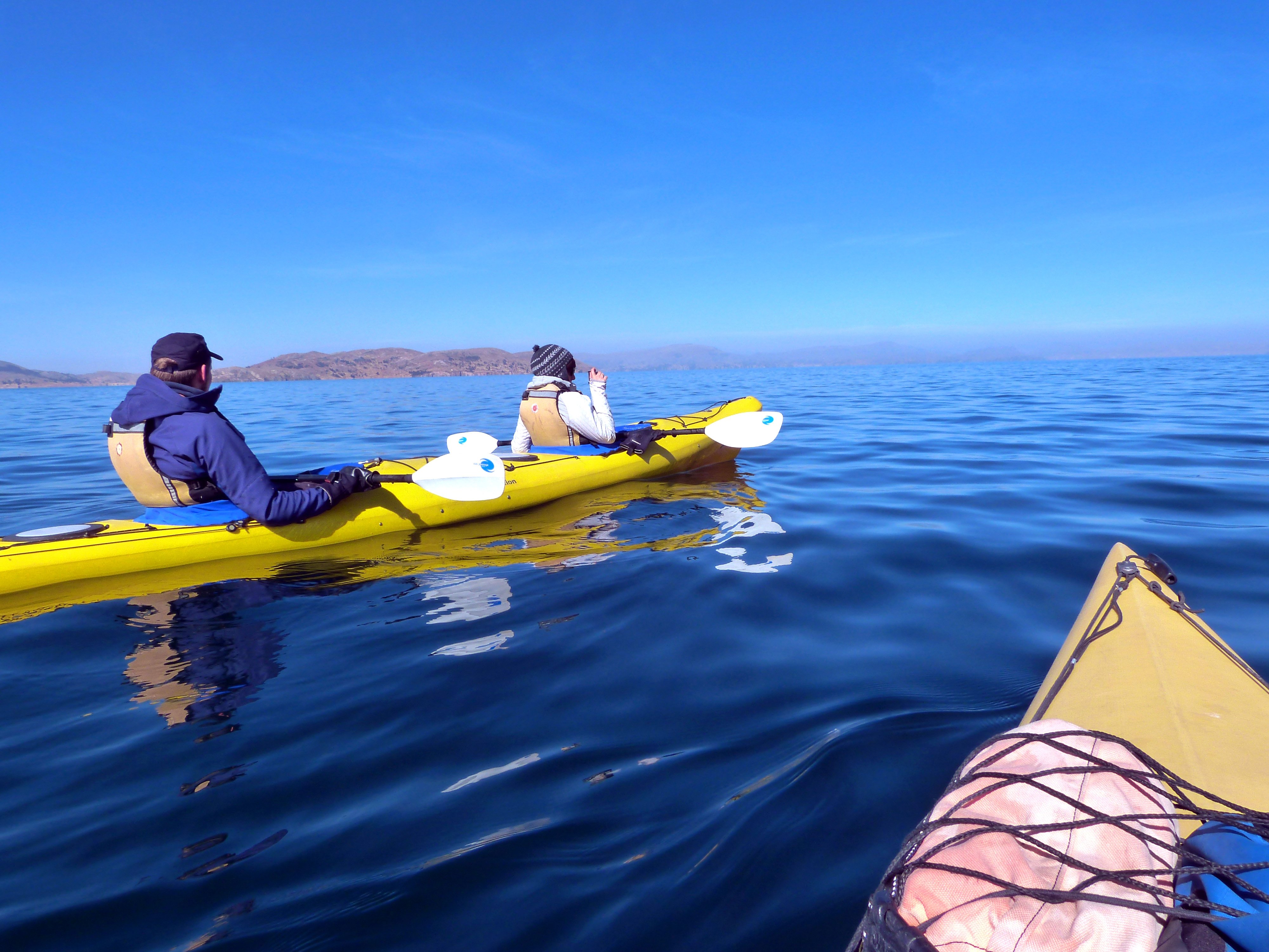 Nos trilhos do sul do Peru - Travessia de trekking da península de Capachica - Caiaque nas Uros Titino – Puno - Foto do dia