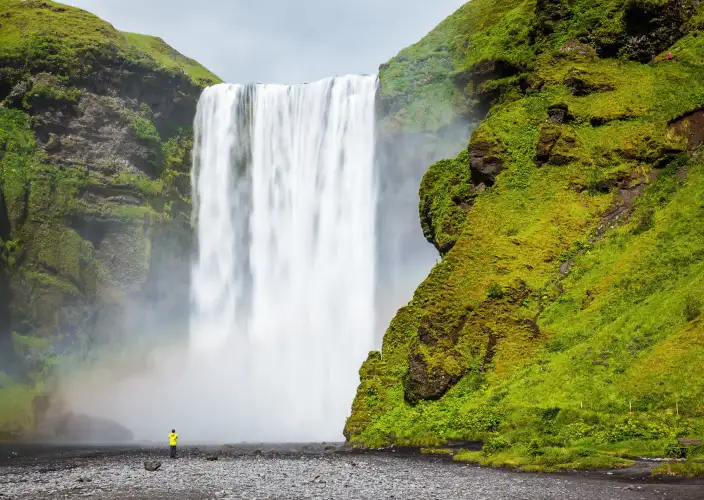 Visite épique de la côte sud en petit groupe – Cascades & plage de sable noir - Skógafoss - Photo du jour