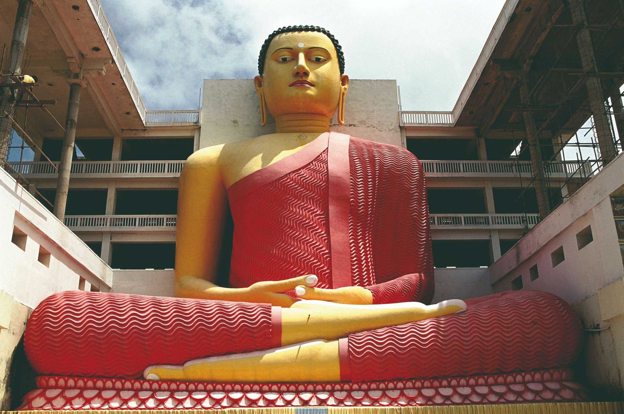 Sri Lanka todo incluido - Templo de Oro, especias, danzas y ceremonia en el Templo del Diente. - Temple d'or, épices, danses et cérémonie au temple de la Dent