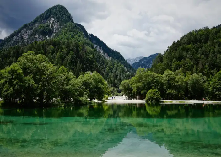 Explora lo Mejor de Eslovenia – Itinerario de 5 Días - Maravillas Alpinas y recorrido en coche por el Paso de Vršič - Foto del día