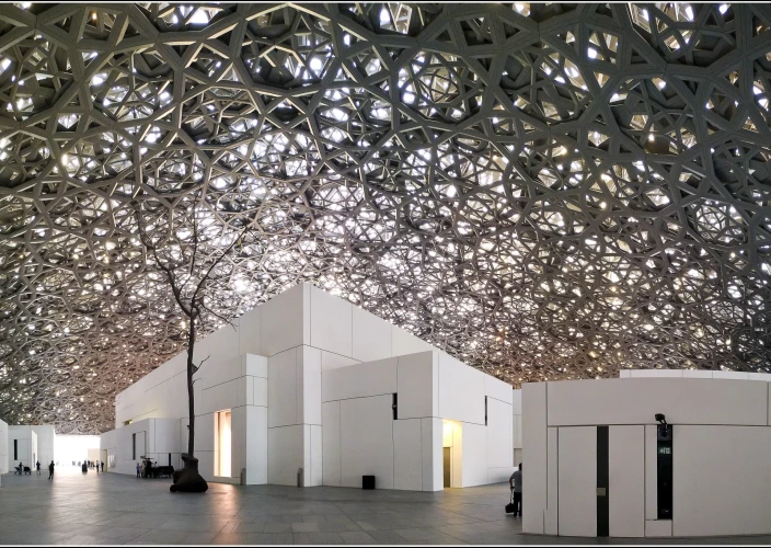 Experiencia definitiva en los EAU: 7 días de cultura, aventura y lujo - Tour por la ciudad de Abu Dhabi y Museo del Louvre 🕌🏰🎨 - Foto del día