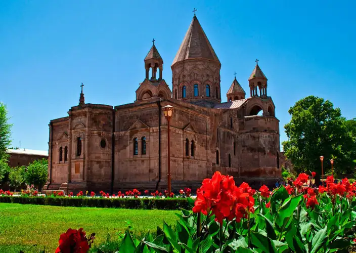 Armenia en 9 días / 8 noches - Echmiadzín / Zvartnots / Santa Hripsimé - Foto del día