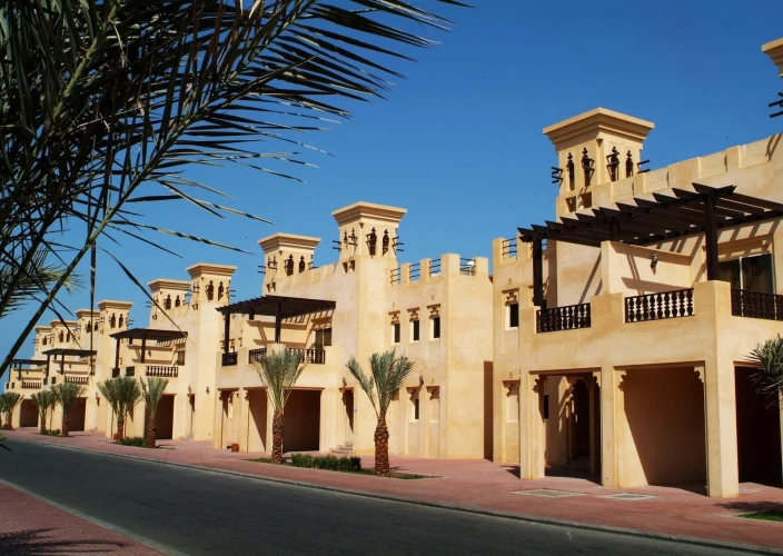 8-Day Timeless Oman Highlights Experience - Al Hamra Village – Misfat Al Abriyeen – Jabal Shams 🏞️🏰🌄 - Photo of the day