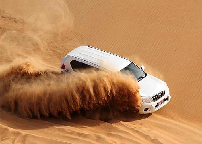 Escape para Omã - Aventurar-se pelas Majestosas Montanhas, Deserto e Mar de Omã - Aldeia Sowagra - Wadi Bani Khalid - Deserto de Wahiba Sands - Foto do dia