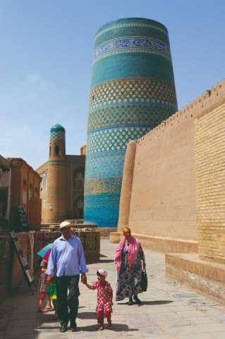 Gourmantour - experimente todos os pratos principais da culinária uzbeque.