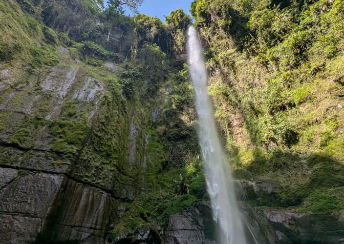 La Tanzania in modo diverso: safari ed esperienze locali - Cascata di Napuru - Foto del giorno