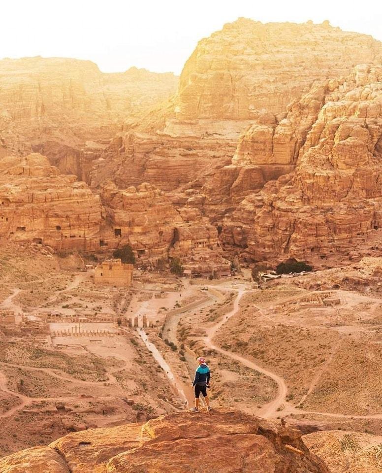 Esplendor das Aventuras na Jordânia (Famílias, Casais e Amigos) - VISITA À TRILHA DOS FUNDOS DE PETRA - 01978394150fe981c6047be661df6d31