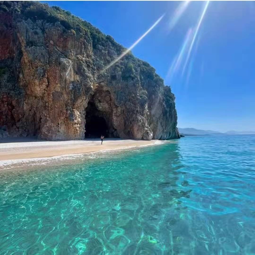 Au cœur du pays des aigles – un voyage entre histoire et nature - Jour 12 - Himara - Excursion en bateau à Himara et visite du château d’Ali Pacha Tepelena - Tagesfoto