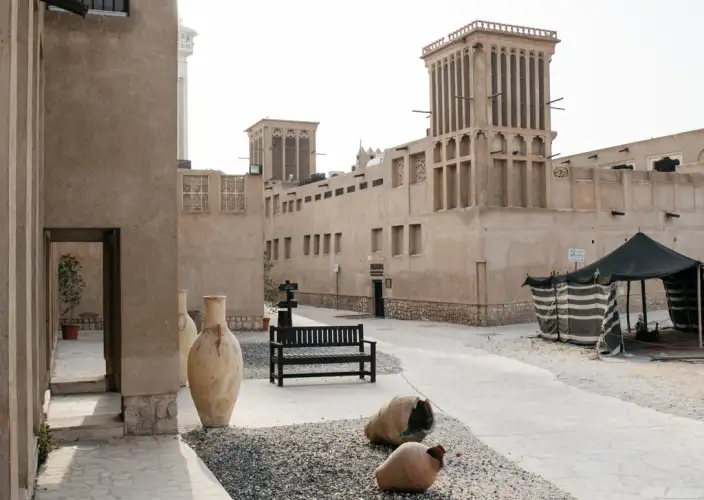 Volledig verblijf in de Verenigde Arabische Emiraten - 9 dagen - Volledige dag stadsbezoek aan Dubai, klassiek en modern. - Journée complète de visite de la ville de Dubaï, classique et moderne