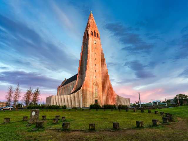 Islândia sob o sol da meia-noite: viagem de verão autoguiada de 5 dias