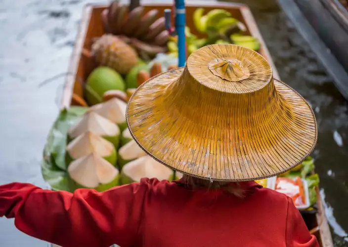 Essentiële hoogtepunten van Thailand: Bangkok, Chiang Rai en Chiang Mai - BANGKOK - AYUTTHAYA. Treinmarkt, drijvende markt Damnoen Saduak en transfer naar Ayutthaya - Foto van de dag