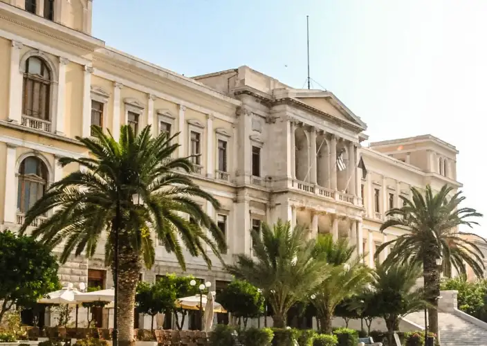 Navigazione in barca a vela nelle Cicladi - Navigazione verso Syros - Foto del giorno