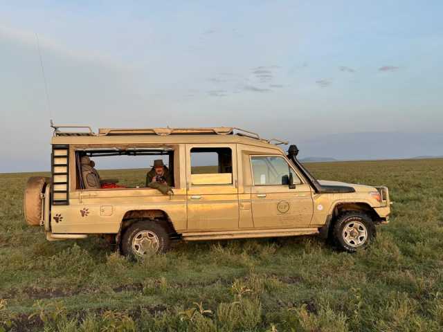 Safari di gruppo di 5 giorni Echoes of Serengeti di livello medio