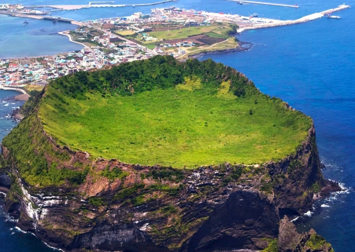 L’essence de la Corée : Séoul, Gyeongju, Busan et Jeju - Île de Jeju - Les merveilles naturelles de Jeju, entre volcans et traditions - Photo du jour