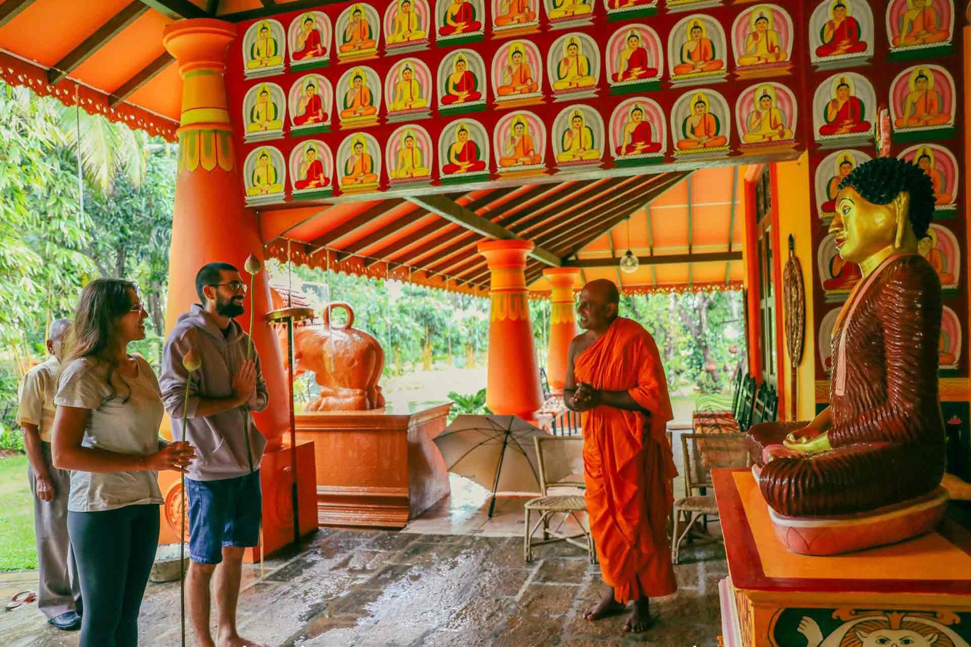 Spirituele reis naar Sri Lanka - Internationale luchthaven van Colombo en Kurunegala (1u20 min) - Aéroport international de Colombo et  Kurunegala (1h20 min)