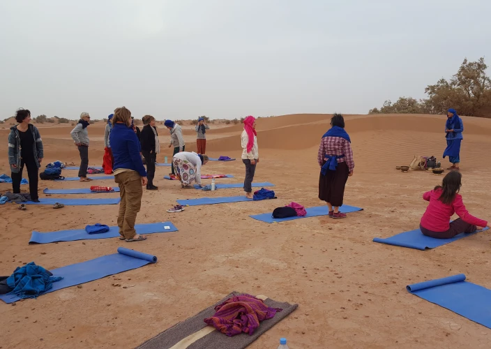 Yoga & caminhada na suavidade das dunas - Noite em acampamento - Foto do dia