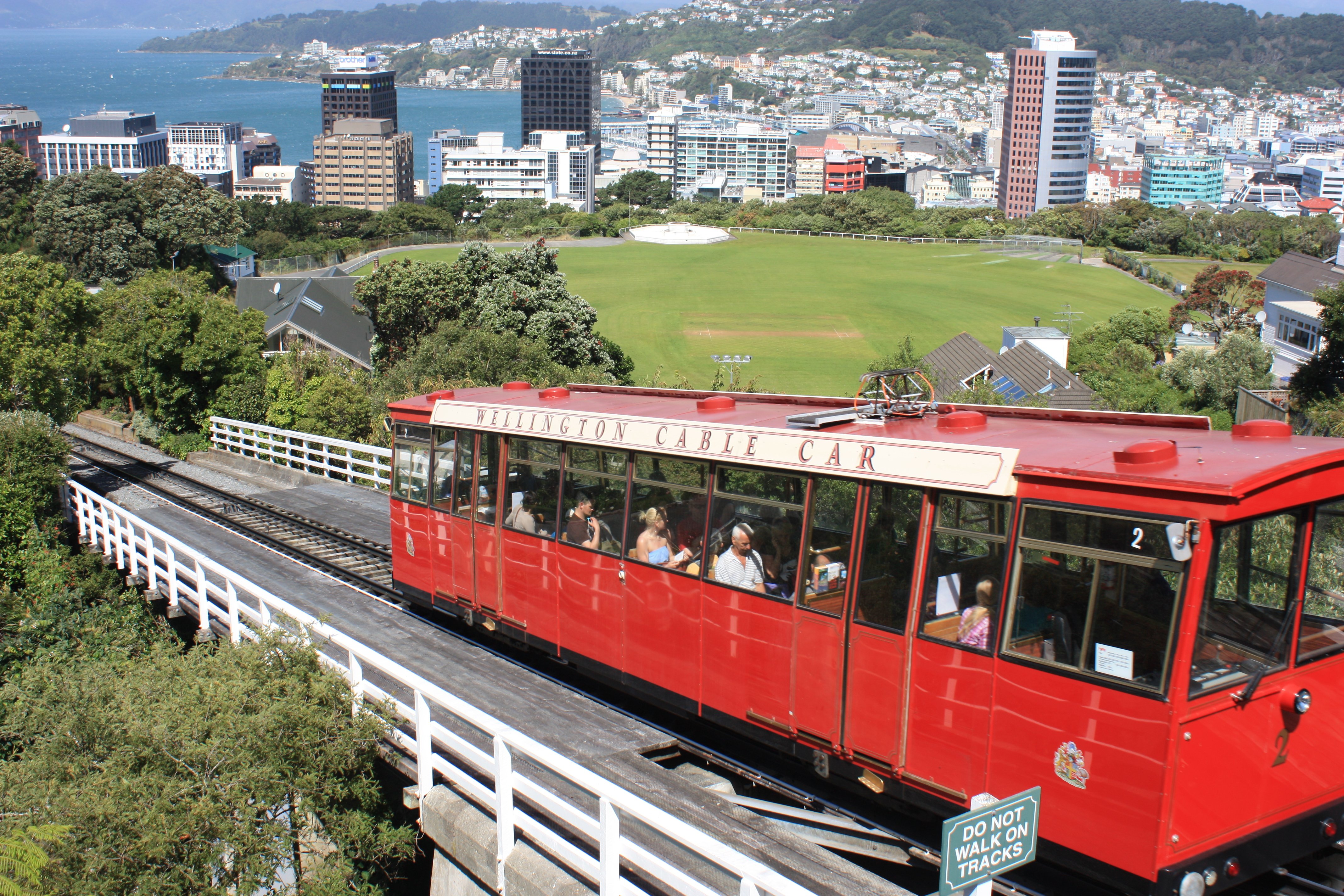 Stopover in Aotearoa - Wellington, capital of the land of kiwis - Photo of the day