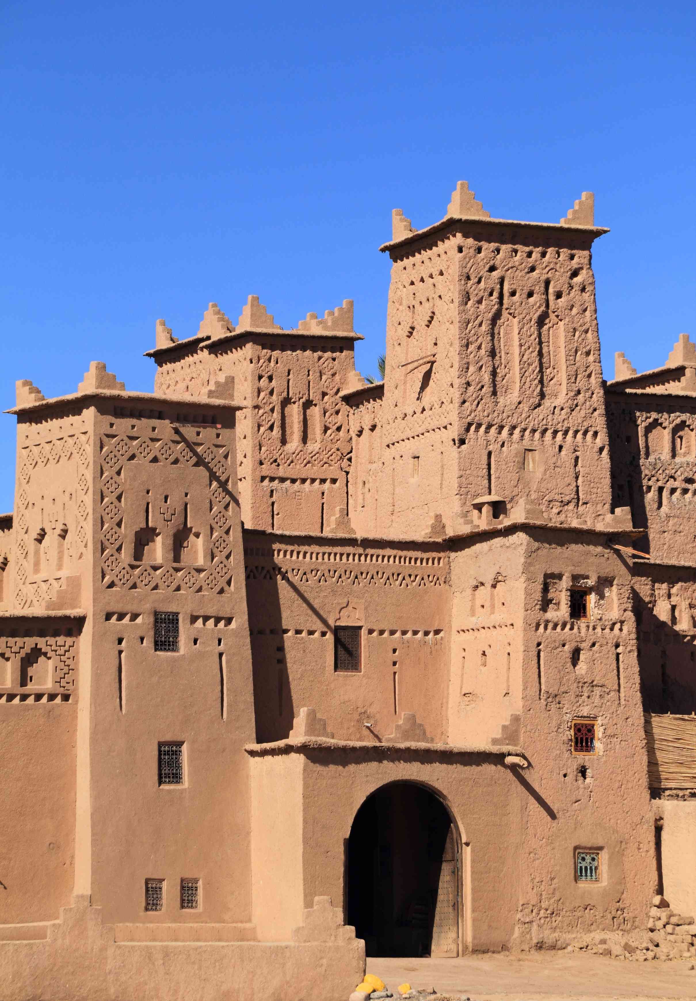 Marrakesch zur Wüste von Merzouga - Das Rosental - Boumalne Dadès - Skoura - Ouarzazate - La vallée du rose - Boumaln Dades - Skoura - Ouarzazate