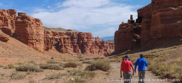 A través de las estepas y la Ruta de la Seda