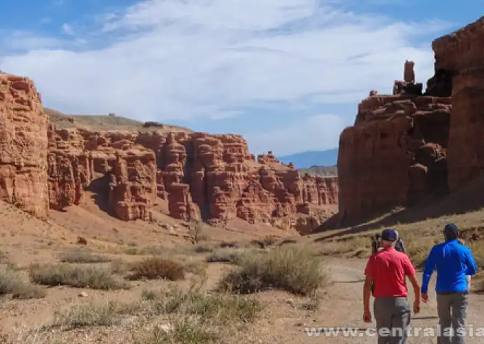 A través de las estepas y la Ruta de la Seda - Almaty – Cañón de Charyn – Lagos Kolsay por carretera, 440 km - Foto del día