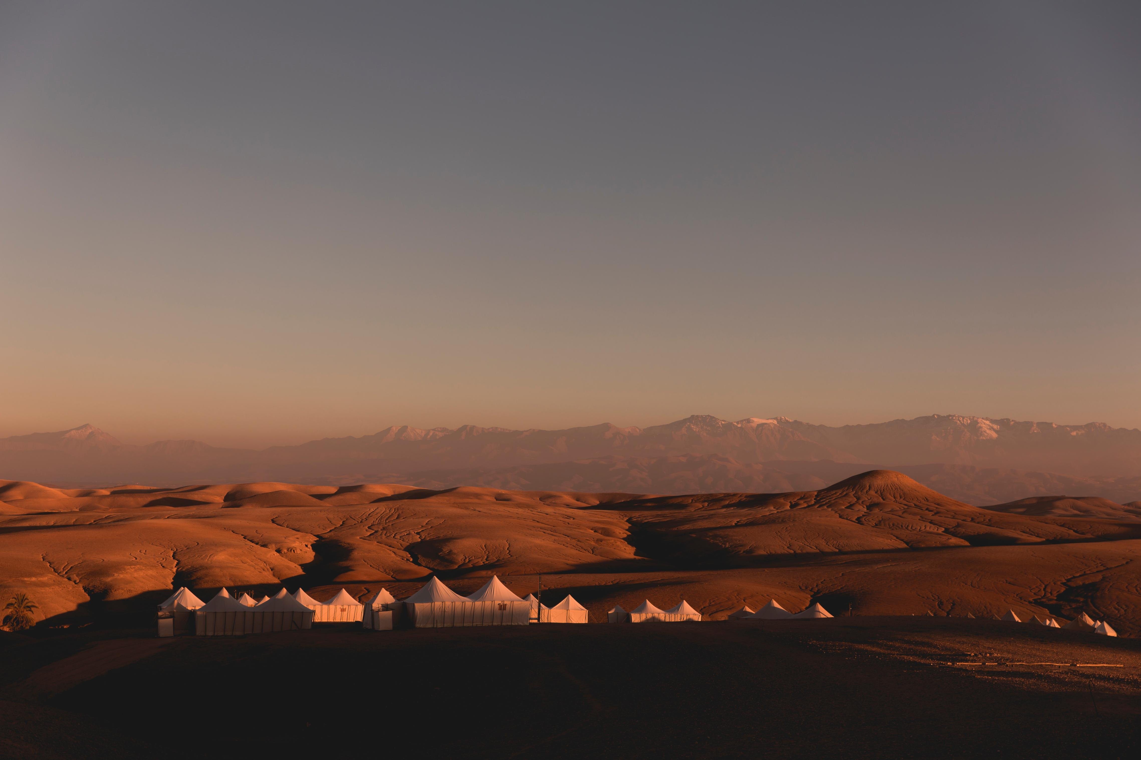 Die Agafay-Wüste und das Reiseatelier - Spaziergang und Begegnung - Balade et rencontre