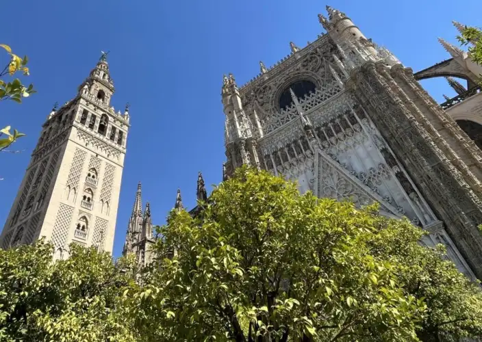 Monumental Andalusia by train - Seville - Séville