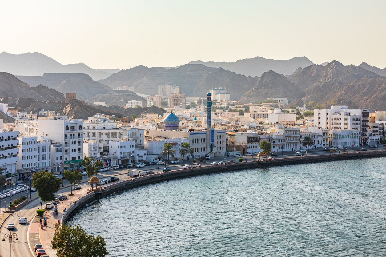 Wunder Omans: Ein 5-tägiges Abenteuer durch Erbe & Natur - Abschied, Oman – Abreise aus Maskat ✈️🇴🇲 - Foto del giorno