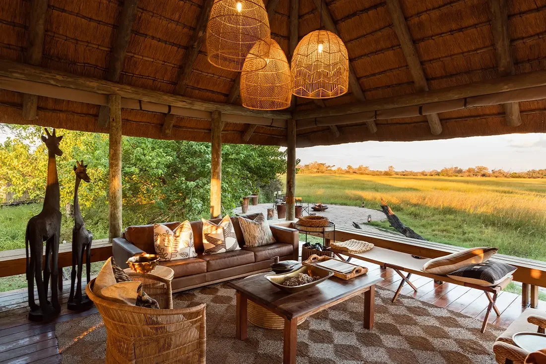 Khwai à pied - Cachette souterraine & Vol en hélicoptère vers Little Sable - Photo du jour