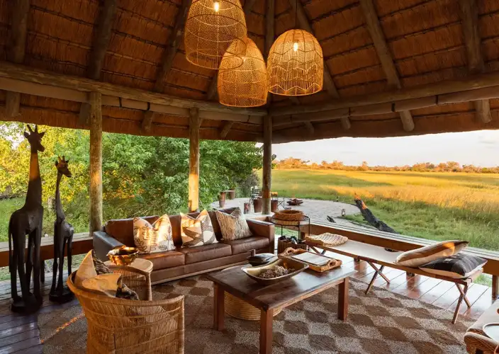 Khwai on Foot - Underground Hide & Helicopter Flight to Little Sable - Photo of the day