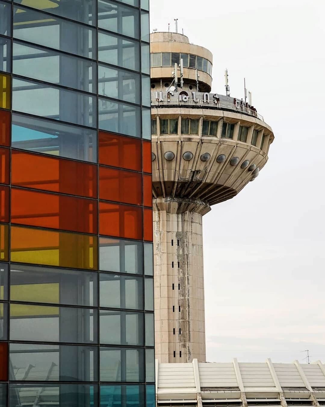 The colors of Armenia - Departure / Arrival - Photo of the day