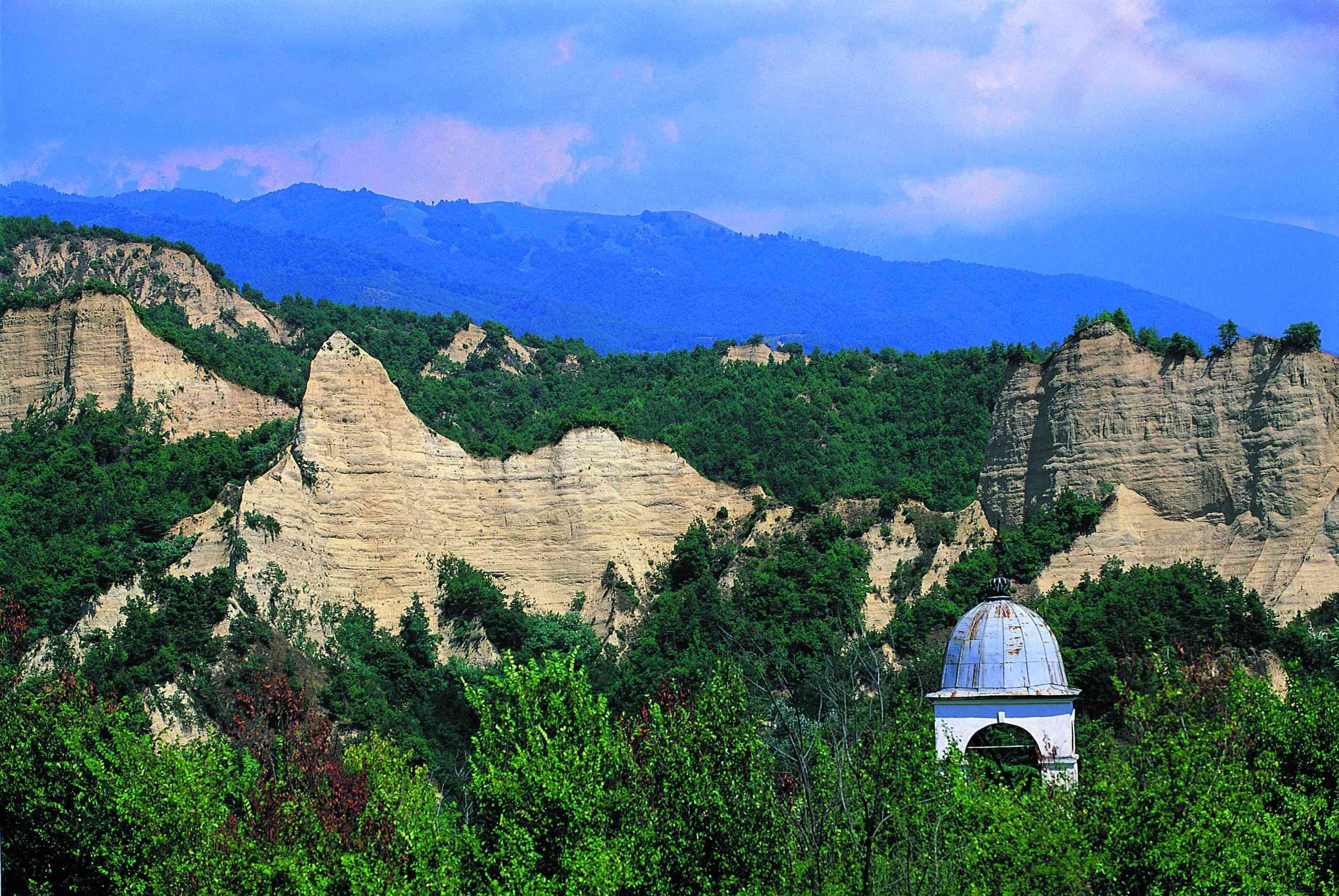 Balneotherapy and snowshoeing in Bulgaria - Rila Monastery - Pirin National Park - Begovitsa Chalet - Monastère de Rila - Parc National du Pirin - Chalet Begovitsa