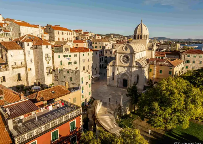 Croácia Autêntica - Šibenik (UNESCO) - pernoite nas proximidades de Plitvice - Šibenik