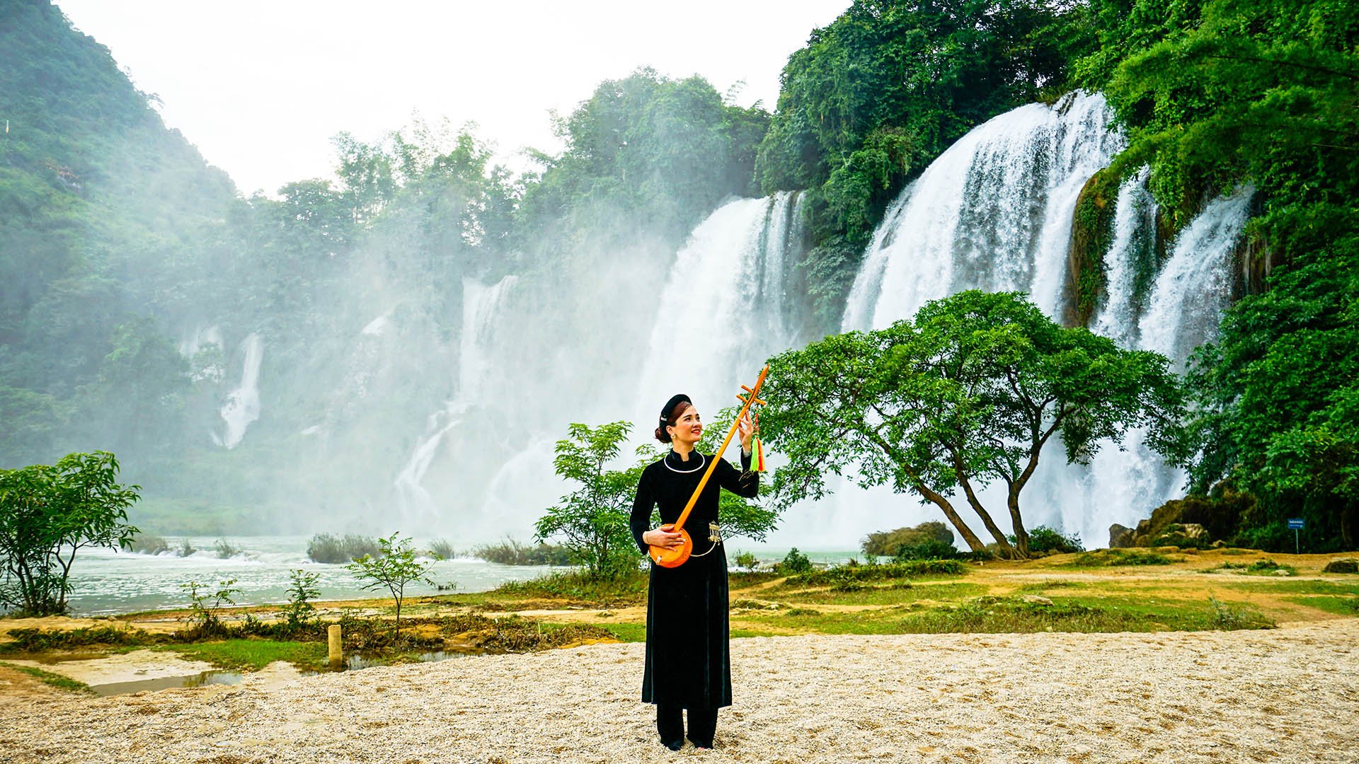 Voyage à moto au Vietnam via la boucle de Ha Giang en 12 jours : 1 360 km en Royal Enfield Himalayan ou Scram 411 cc. - Jour 7 : Ha Quang - Ban Gioc : 100 km - Jour 7: Ha Quang - Ban Gioc: 100 km