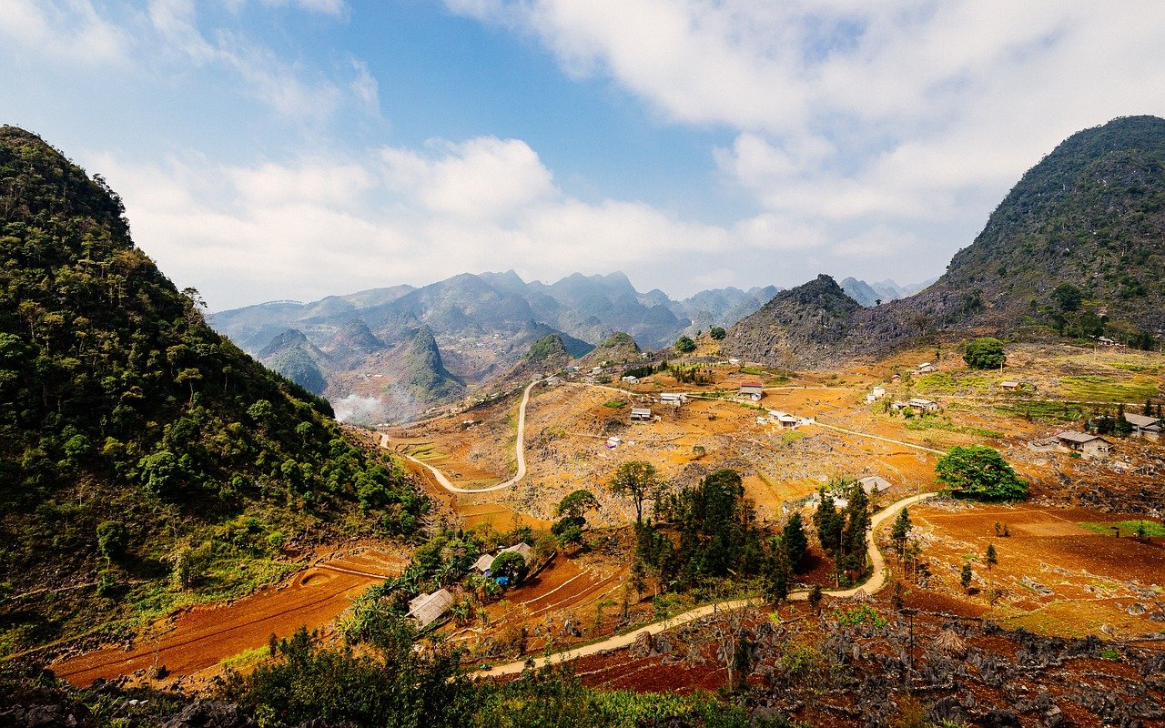 Circuit de 14 jours et 13 nuits dans le nord du Vietnam. - Dong Van - Bao Lao - village de l'ethnie des Lolo noirs - Dong Van - Bao Lao - village de l ethnie des Lolo noirs