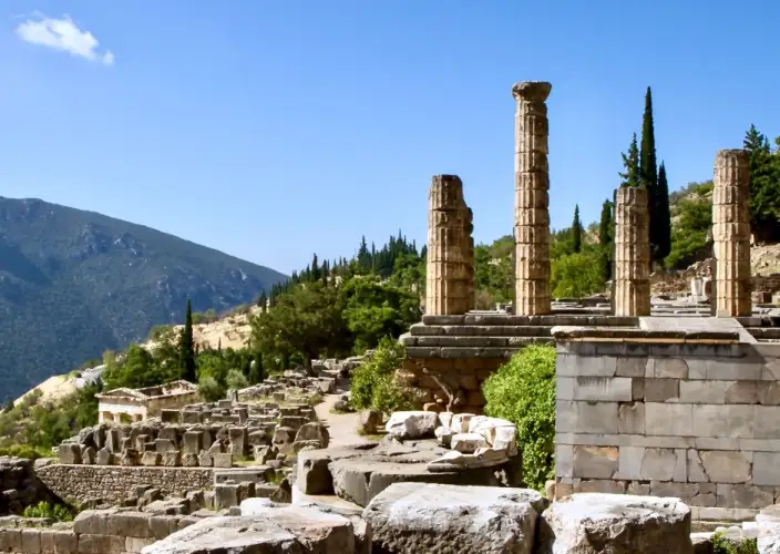 Grecia de sur a norte - Salida hacia los Meteoros vía Delfos - Foto del día