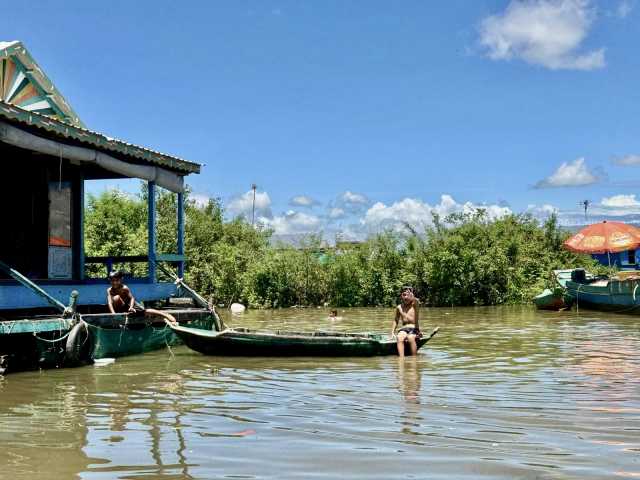 De terugkeer naar het Tonle Sap-meer + Kratie (dolfijnen) + Kep (kust)