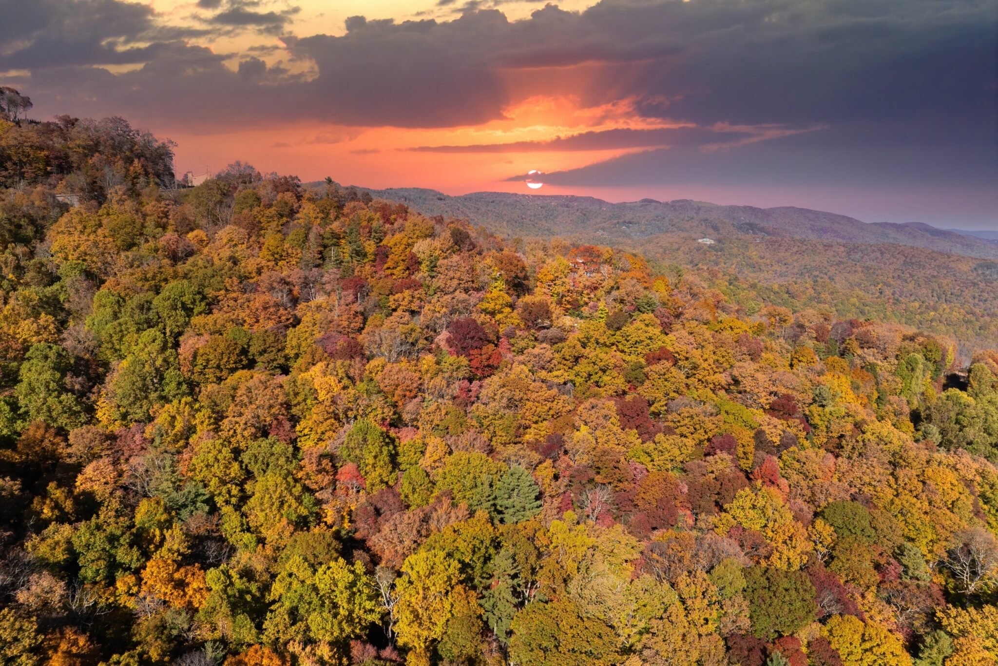 Roadtrip nelle Caroline: montagne, spiagge e città affascinanti - Strada panoramica sulla Blue Ridge Parkway - Foto del giorno